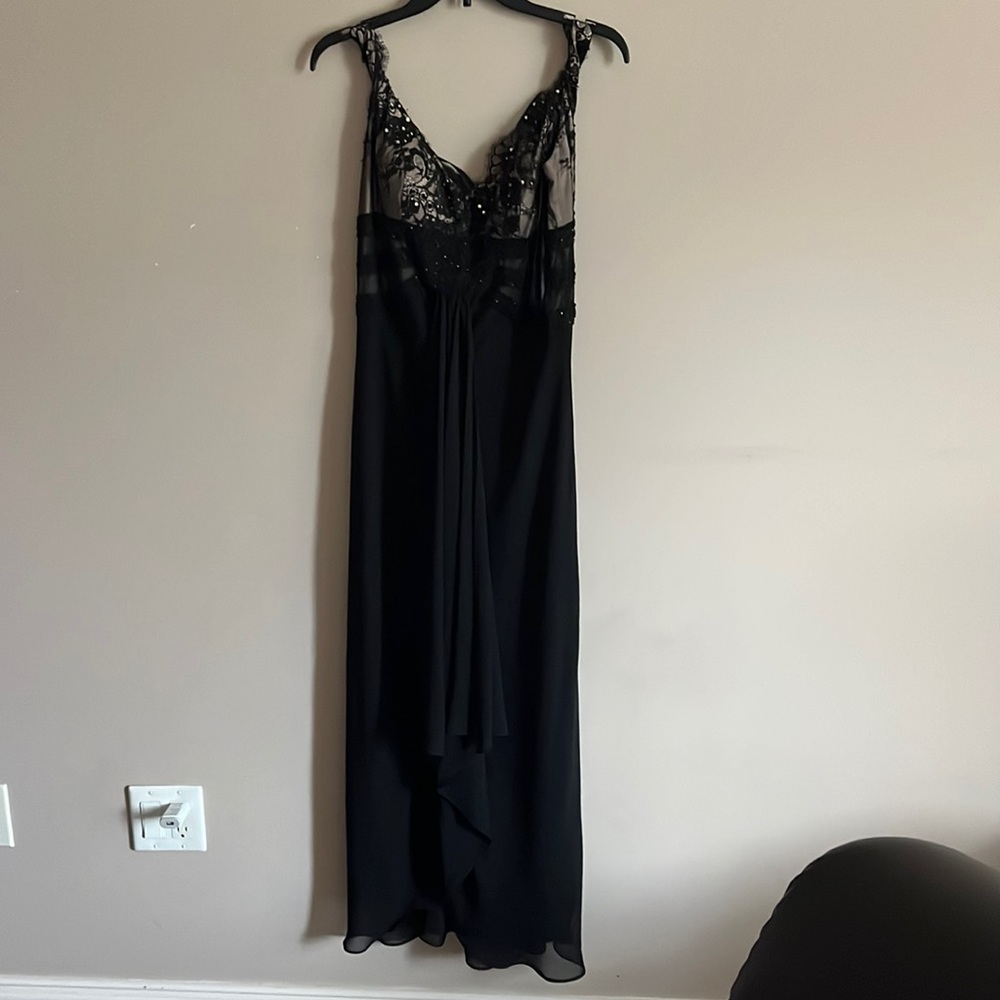 Marina woman’s dress very clean non smoker size 12